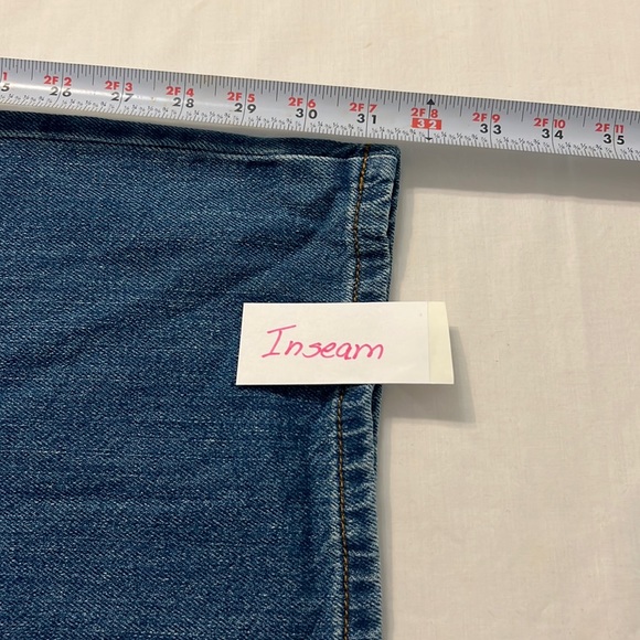 P21-NWT Universal Thread Women High-Rise Relaxed Wide Straight Leg Jeans -14/32R - Picture 10 of 12